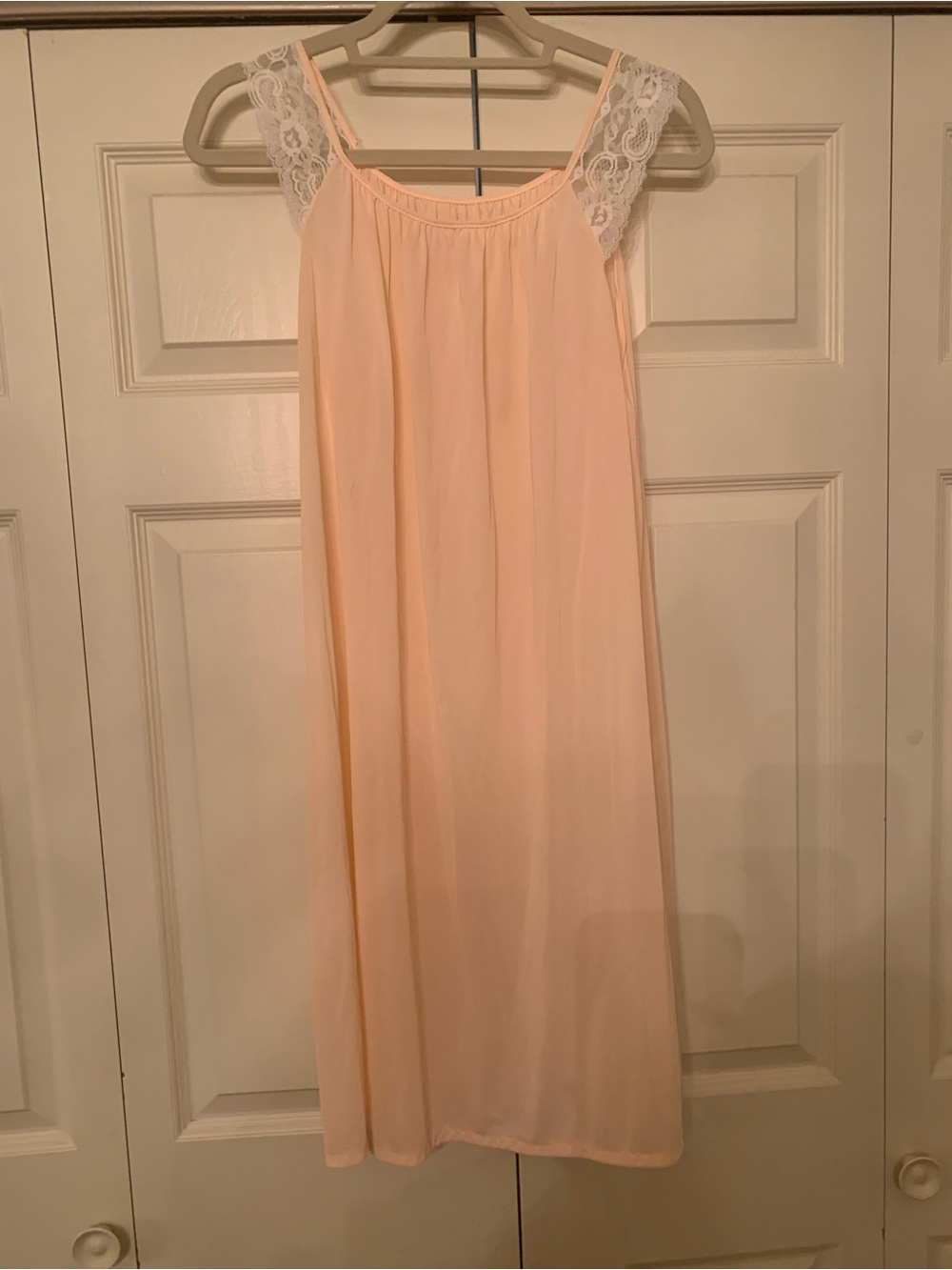 Vintage Peach Elegant Sheer Lace Nightgown Robe - Picture 4 of 6